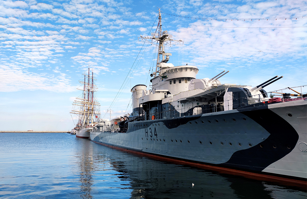 Navy battleship